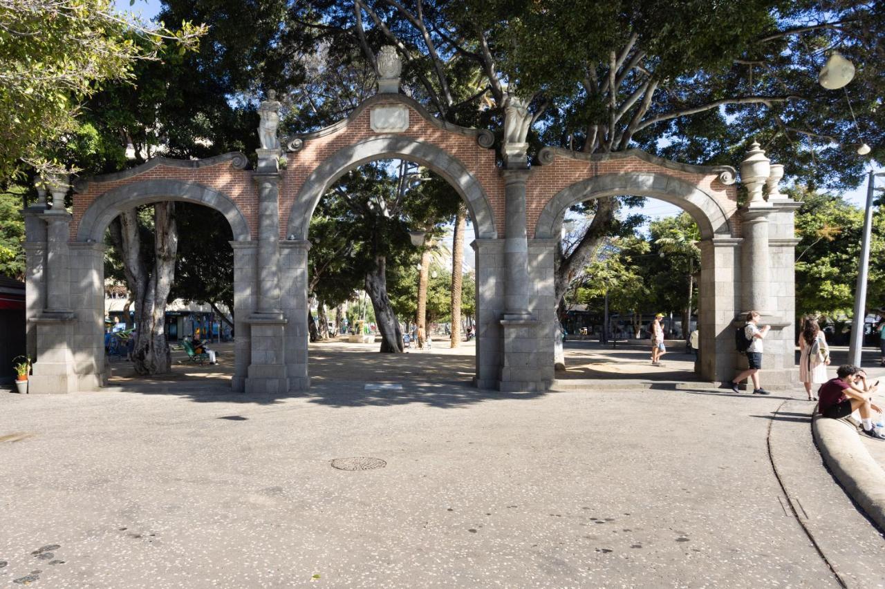 Home2Book Charming Studio Santa Cruz City Views Bagian luar foto